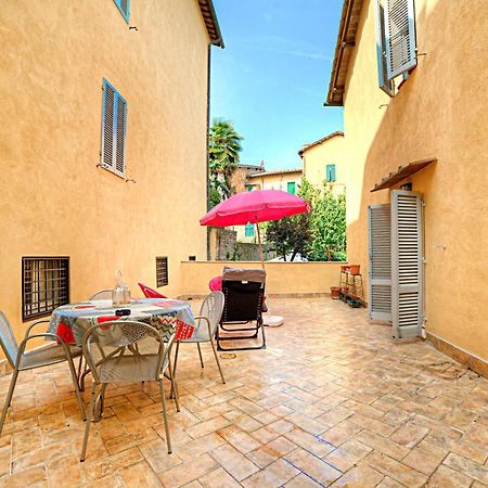 Alfio'S Apartment In Siena Exterior foto